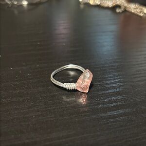 Chic Pink Stone Wire Ring
